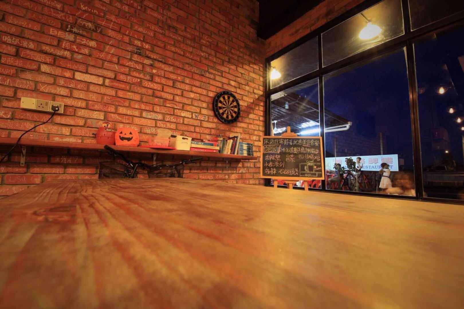 Cube Bed Station & Tours Sdn Bhd Hostel Semporna Bagian luar foto