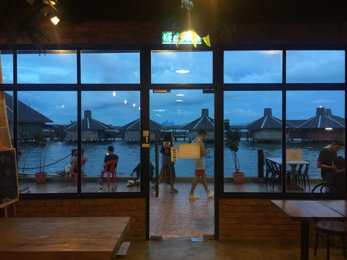 Cube Bed Station & Tours Sdn Bhd Hostel Semporna Bagian luar foto